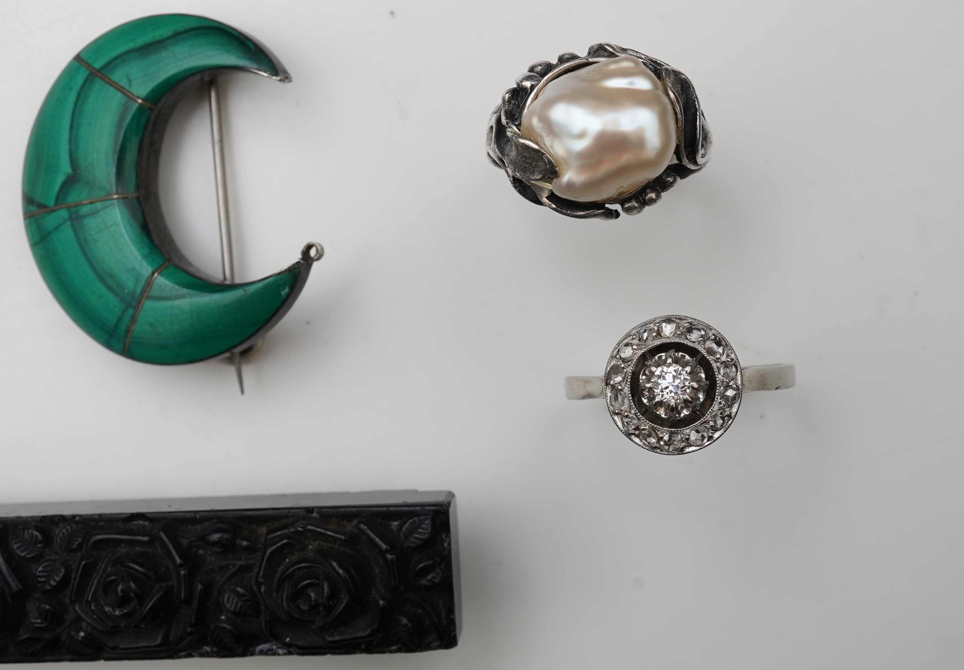 A collection of jewels including a diamond ring, late 19th/early 20th century